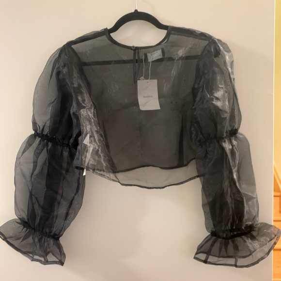 Bershka Puff Sleeve Top🖤 - Picture 2 of 3